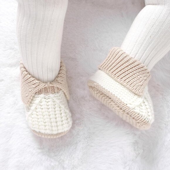 Newborn Infant Boys Girls White Knit Crochet Soft Cozy Warm Sock Shoes Boots - Picture 3 of 6